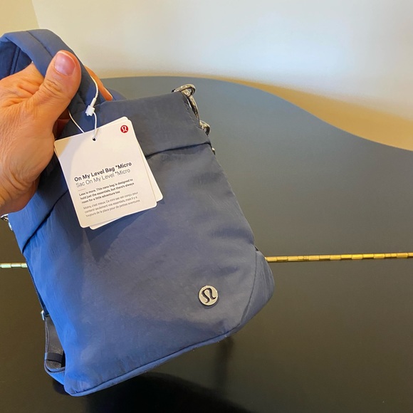 NWT Athletic Athleisure Minimalist Travel RARE Lululemon On My Level Bag *Micro - Picture 11 of 17